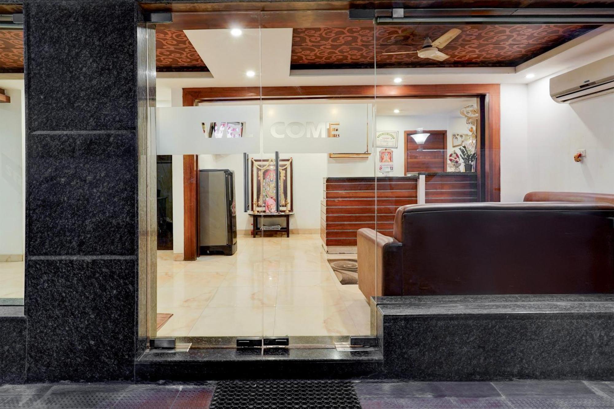 Super Townhouse Arcot Road Near Kauvery Hospital Chennai Exterior foto